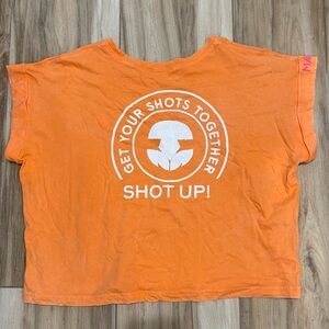 NWT MAP Cropped T-Shirt -> Power on a Tee